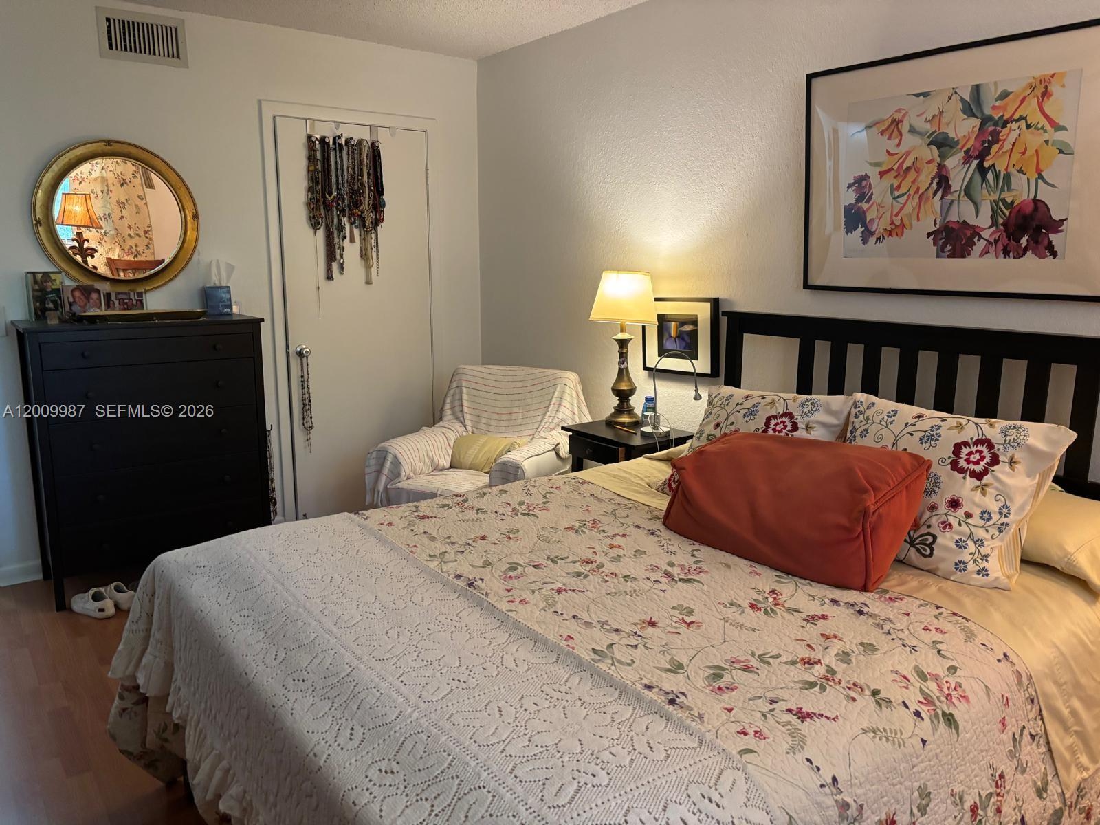 LAS VISTAS AT DORAL CONDO - Residential