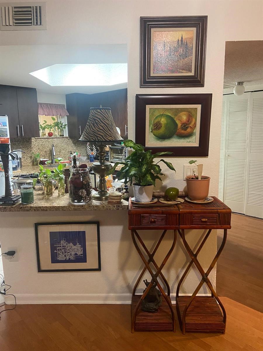 LAS VISTAS AT DORAL CONDO - Residential