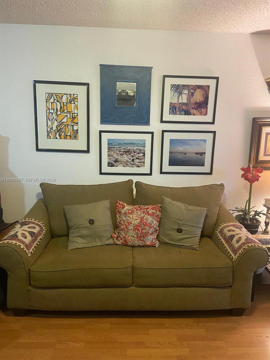 LAS VISTAS AT DORAL CONDO - Residential
