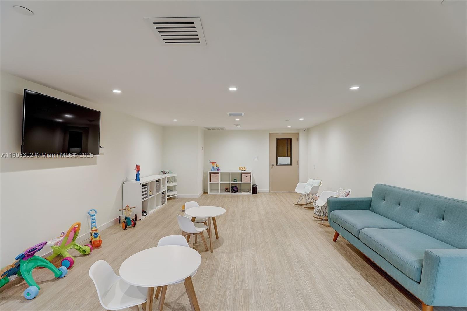 BRICKELL KEY ONE CONDO - Residential