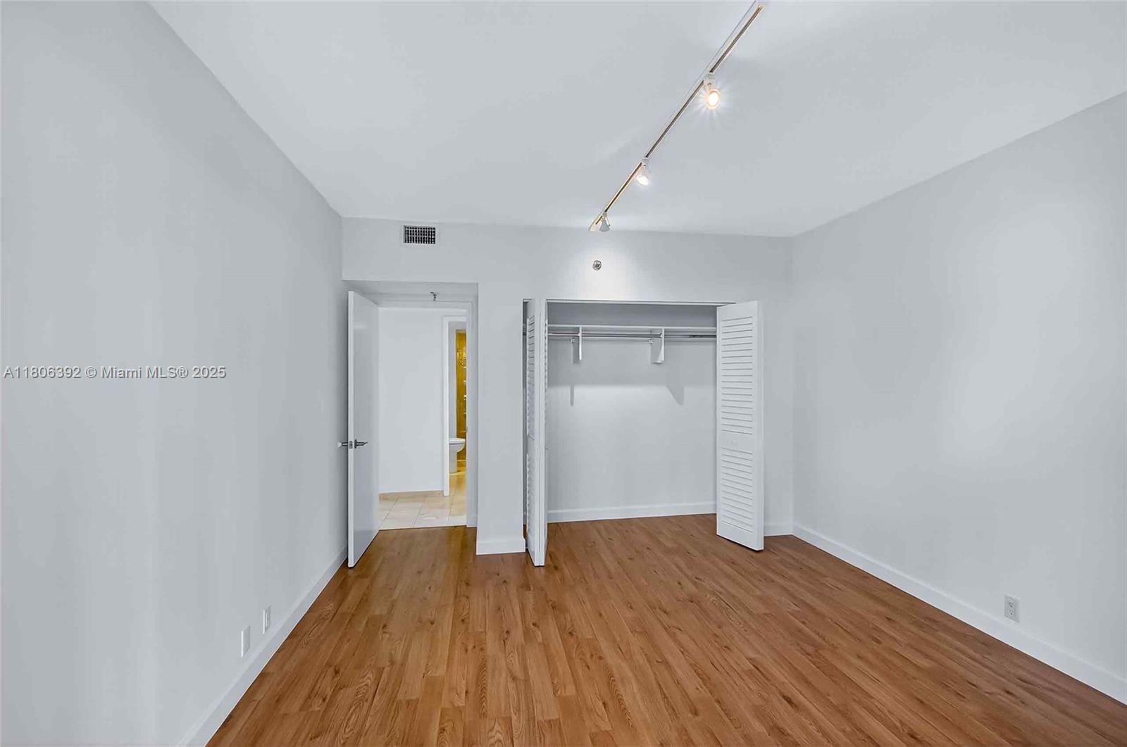 BRICKELL KEY ONE CONDO - Residential