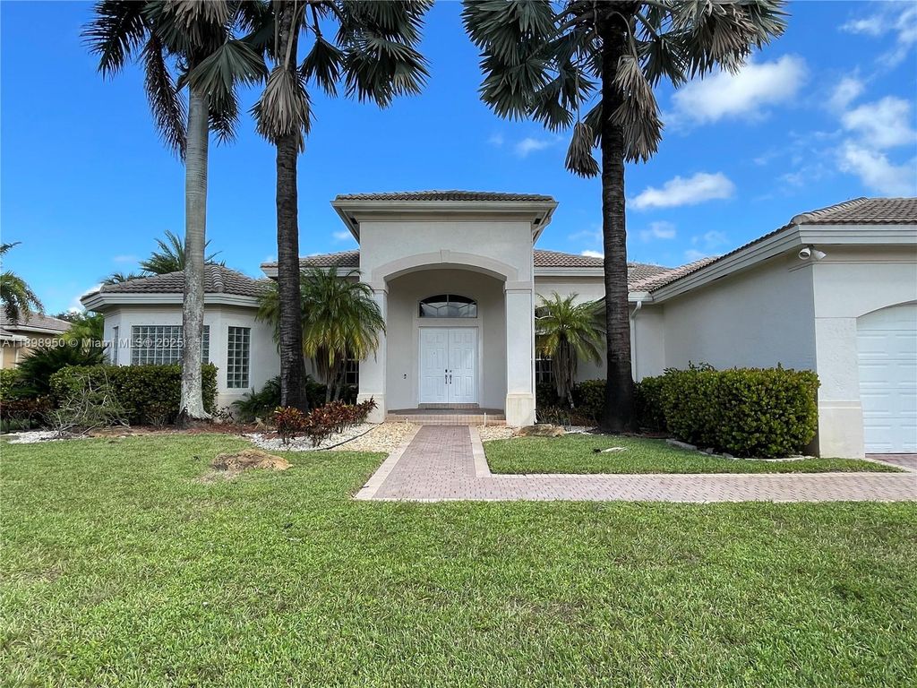 Photo of 15001 SW 33rd St, Davie, FL 33331 (MLS # A11898950)