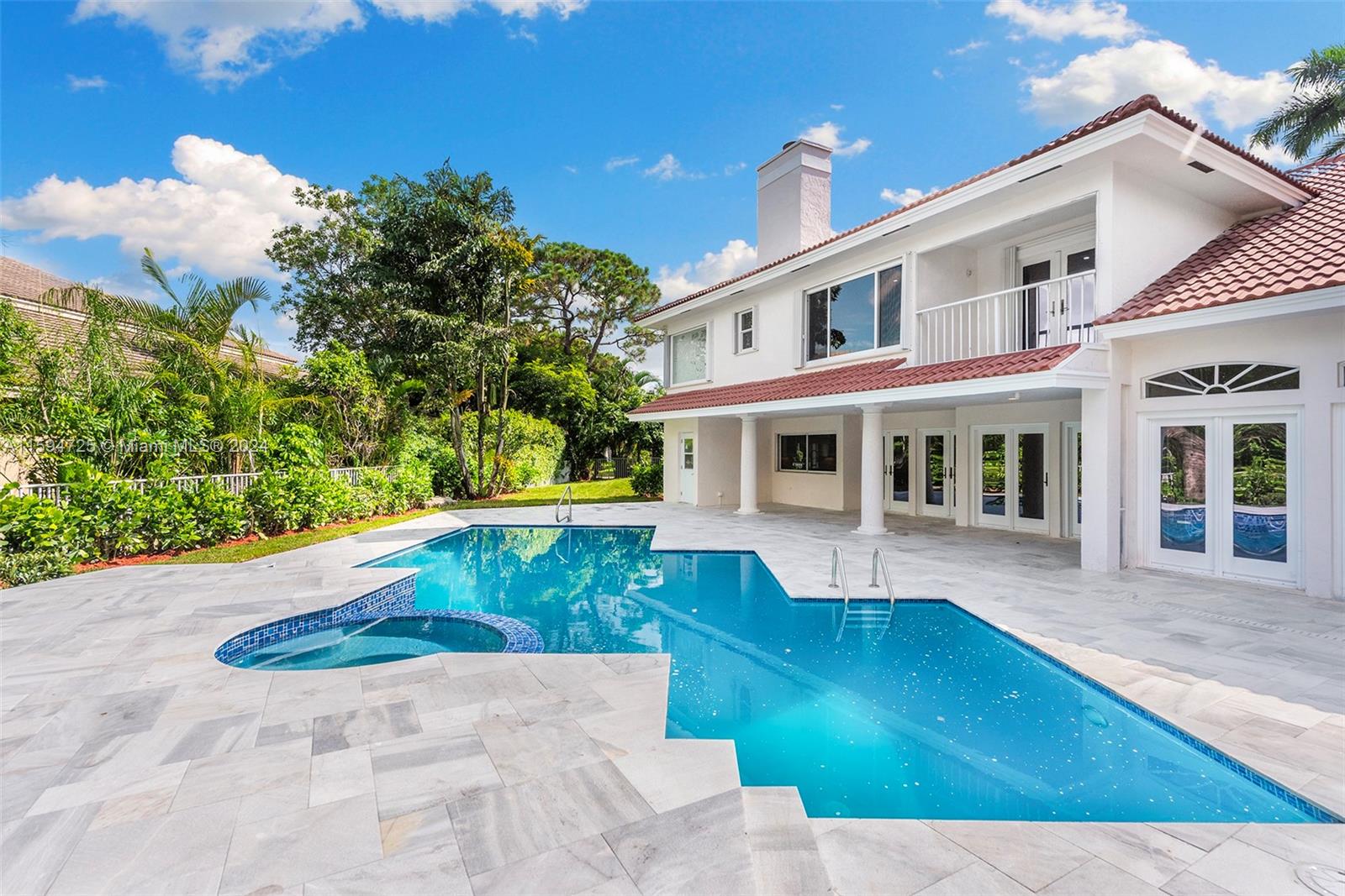 WOODFIELD HUNT CLUB II - Residential Lease