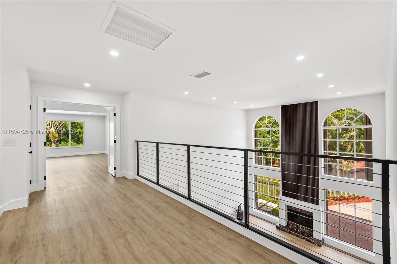 WOODFIELD HUNT CLUB II - Residential Lease