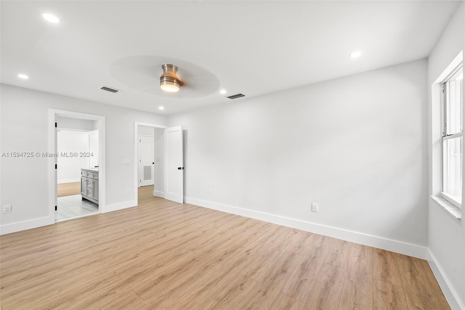 WOODFIELD HUNT CLUB II - Residential Lease