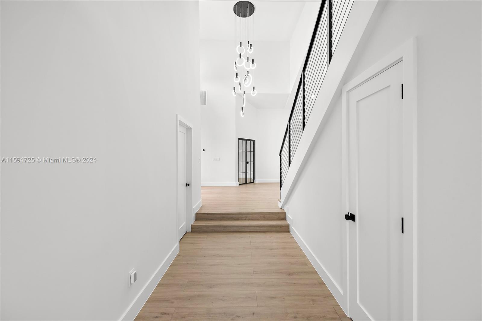 WOODFIELD HUNT CLUB II - Residential Lease