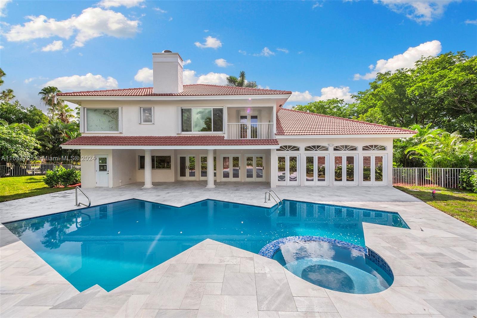 WOODFIELD HUNT CLUB II - Residential Lease