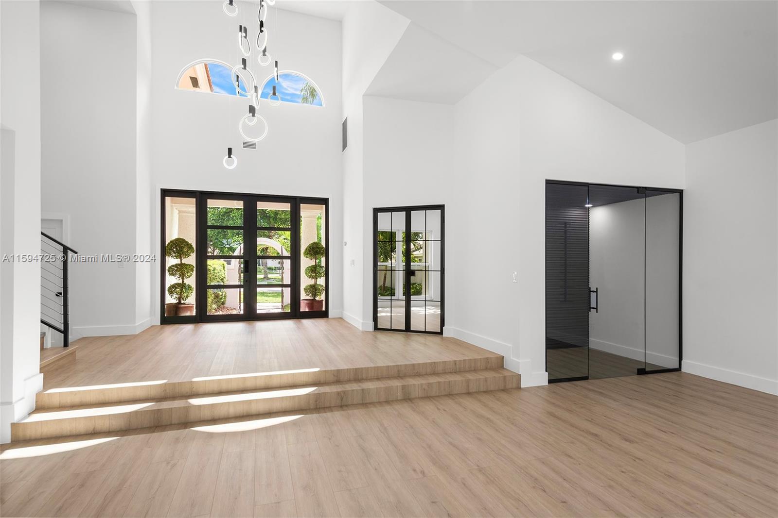 WOODFIELD HUNT CLUB II - Residential Lease