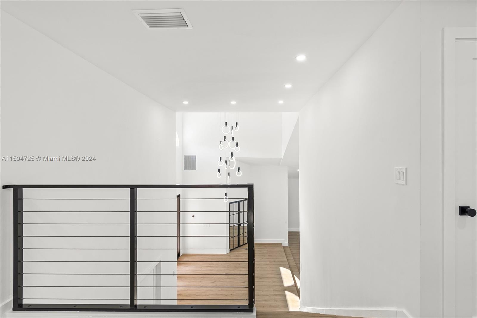 WOODFIELD HUNT CLUB II - Residential Lease