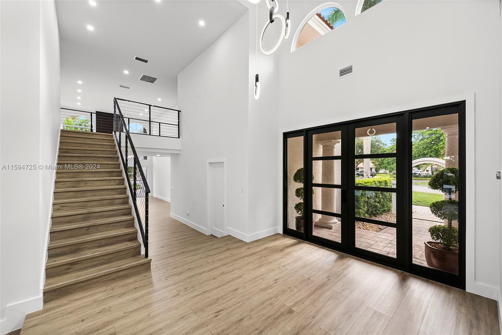 WOODFIELD HUNT CLUB II - Residential Lease