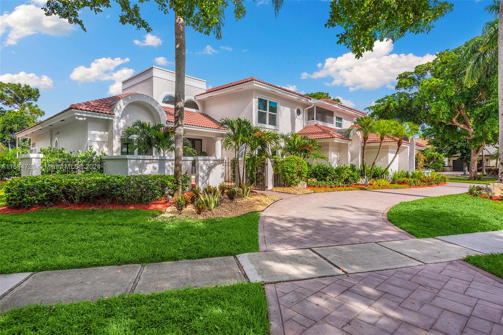WOODFIELD HUNT CLUB II - Residential Lease