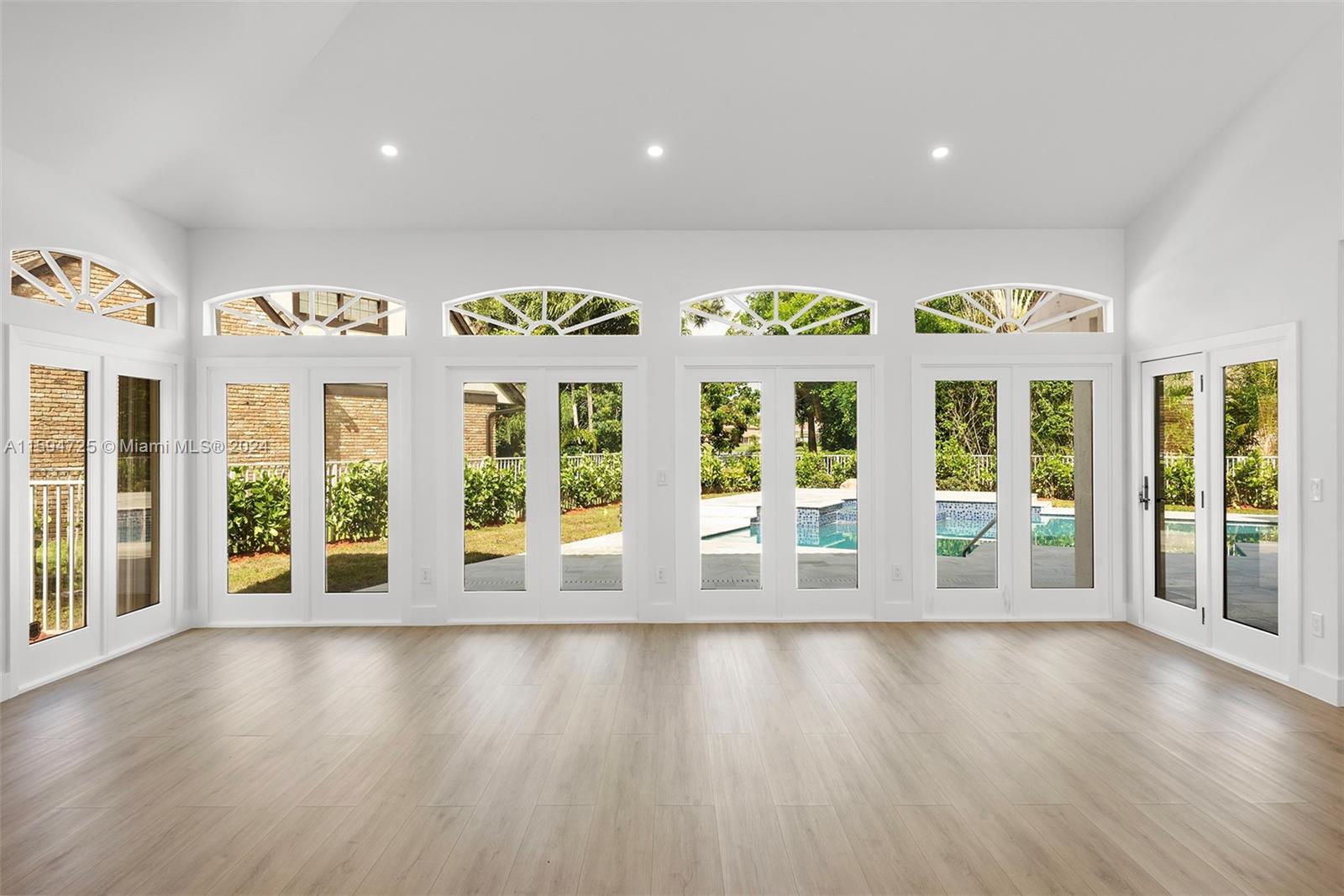 WOODFIELD HUNT CLUB II - Residential Lease