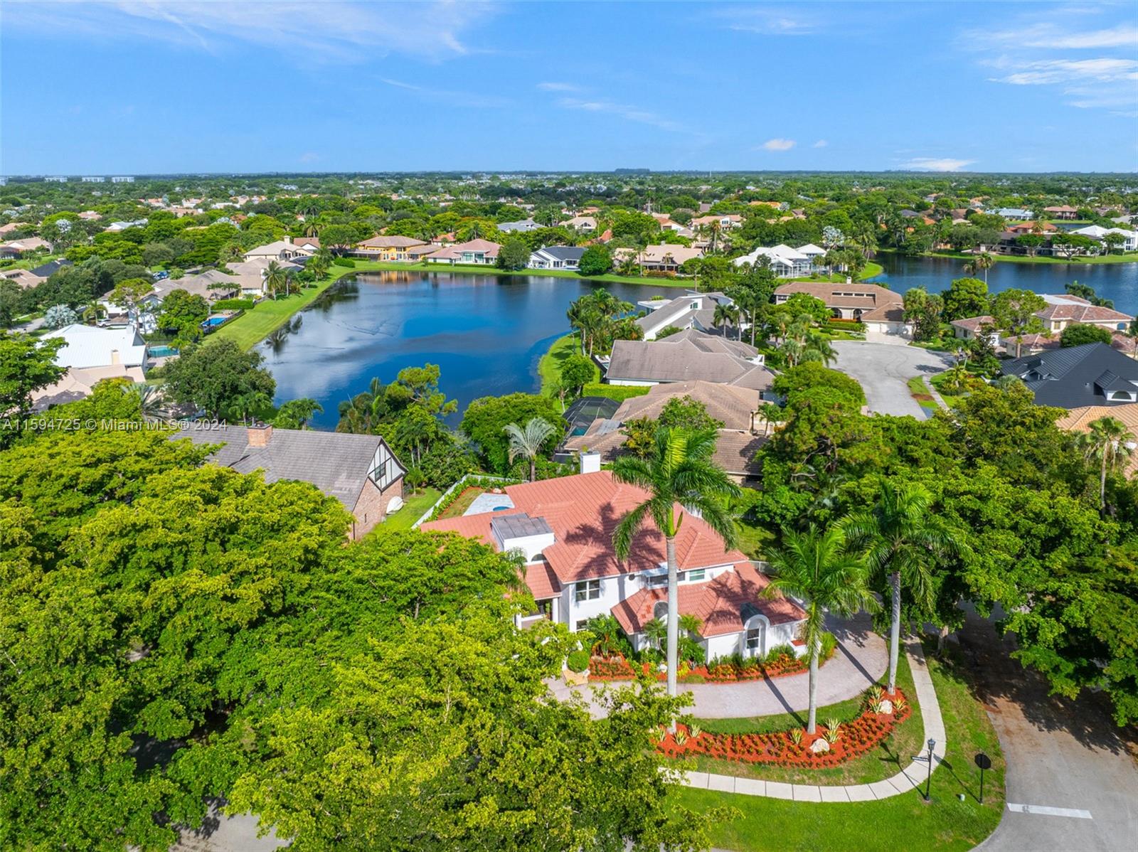 WOODFIELD HUNT CLUB II - Residential Lease