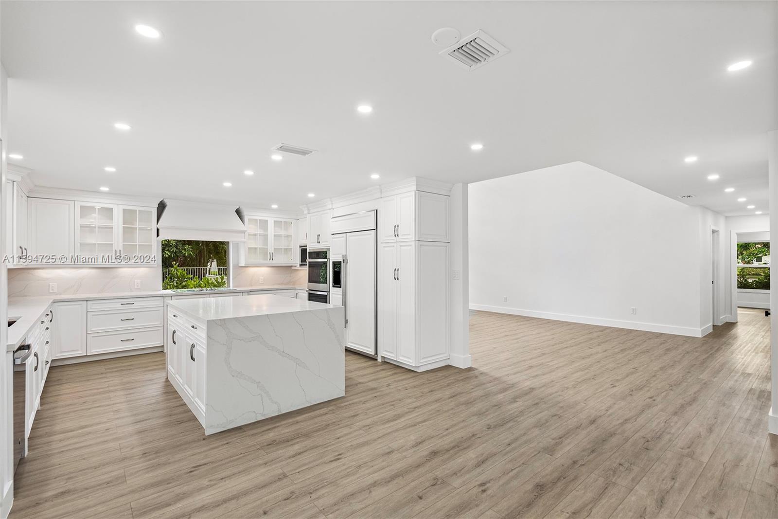 WOODFIELD HUNT CLUB II - Residential Lease