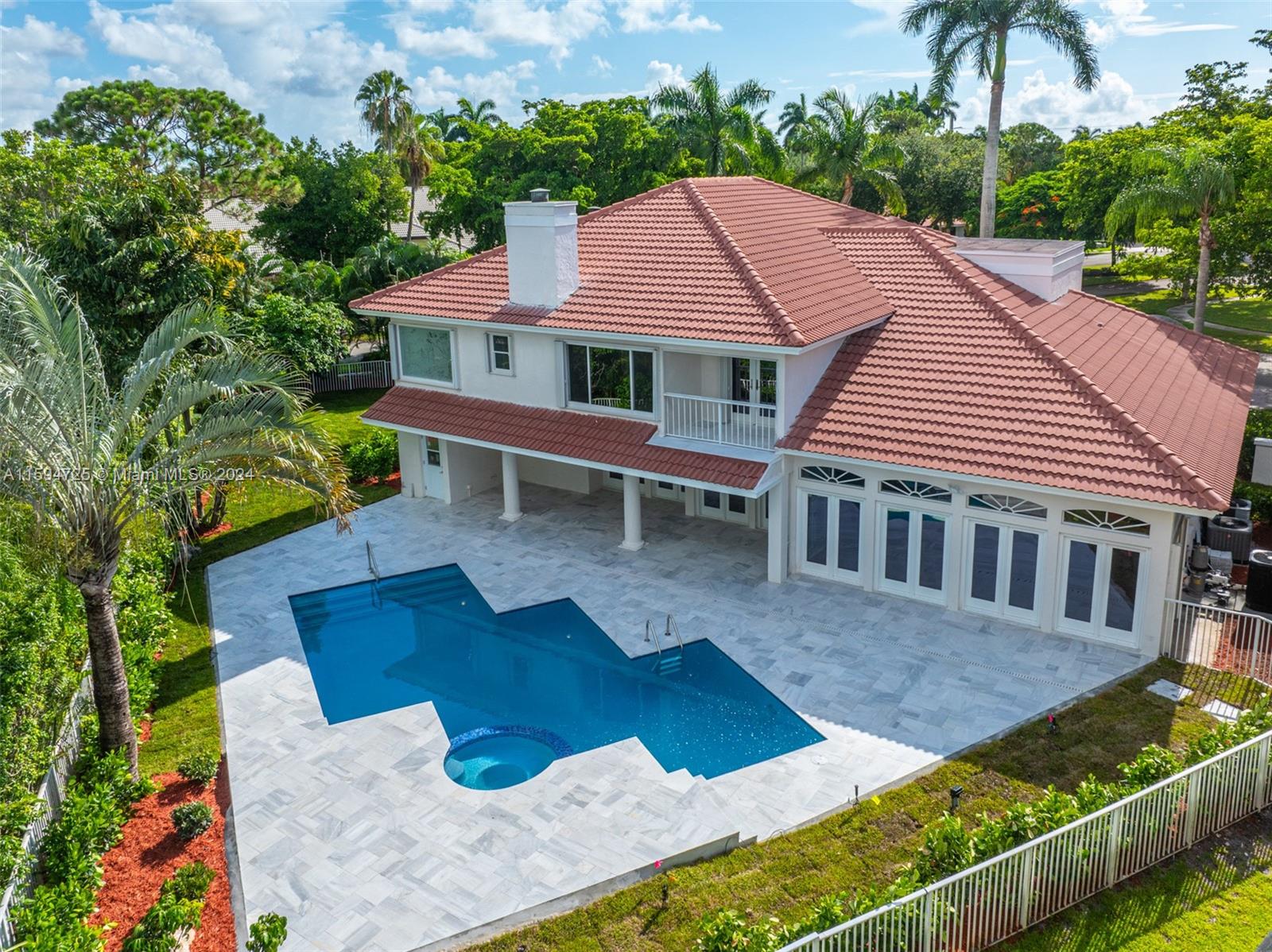 WOODFIELD HUNT CLUB II - Residential Lease