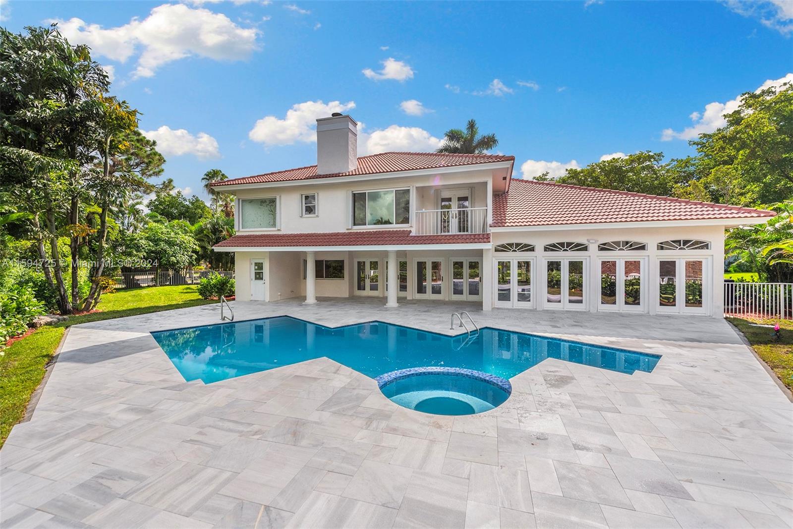 WOODFIELD HUNT CLUB II - Residential Lease