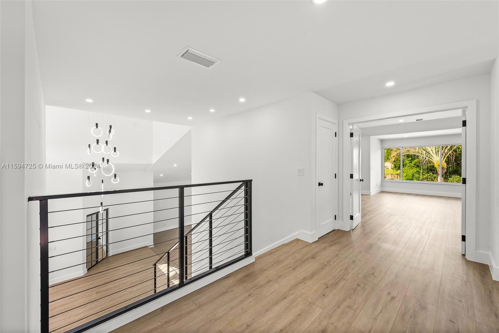WOODFIELD HUNT CLUB II - Residential Lease