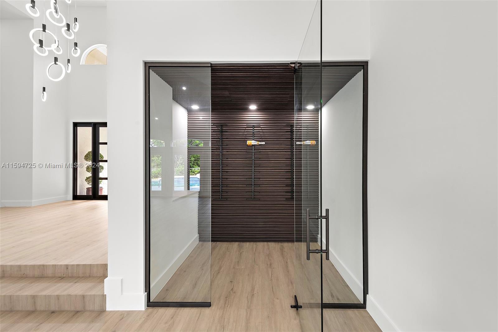 WOODFIELD HUNT CLUB II - Residential Lease