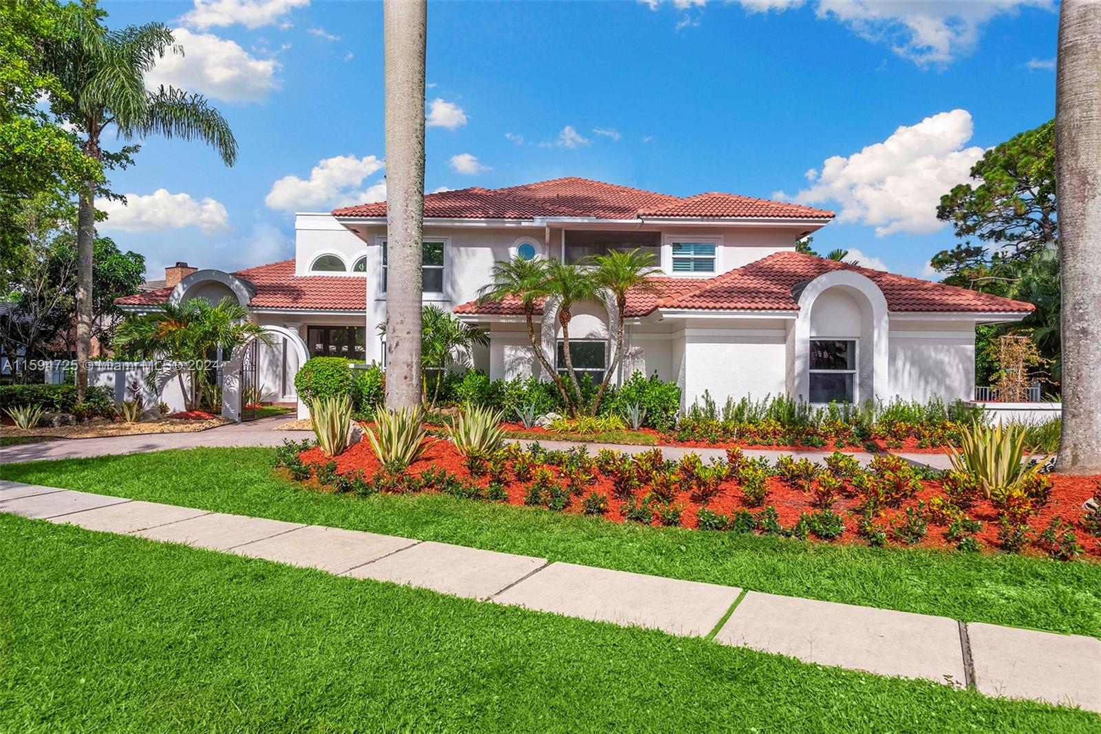 WOODFIELD HUNT CLUB II - Residential Lease