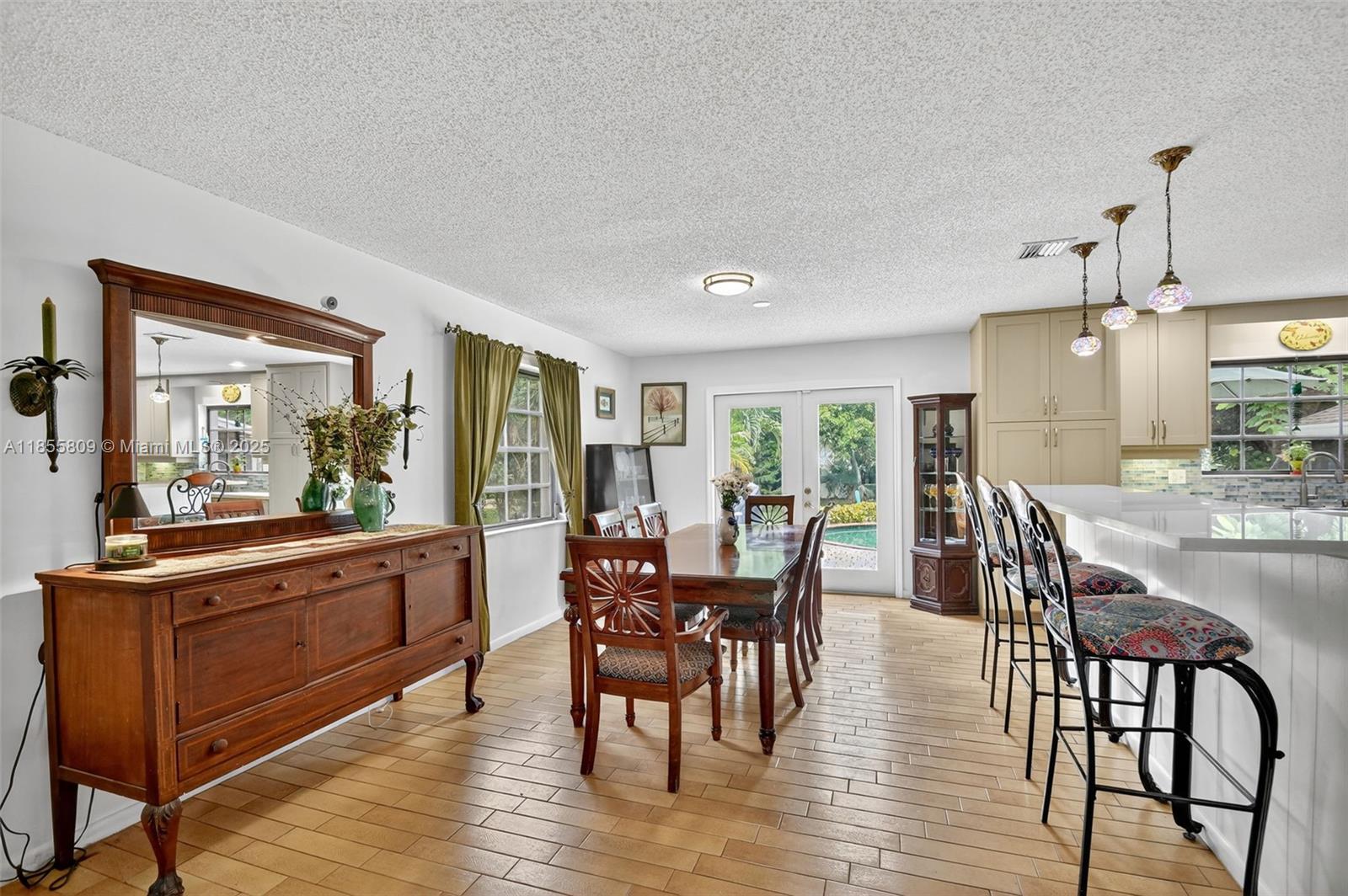 PALM BEACH RANCHETTES - Residential