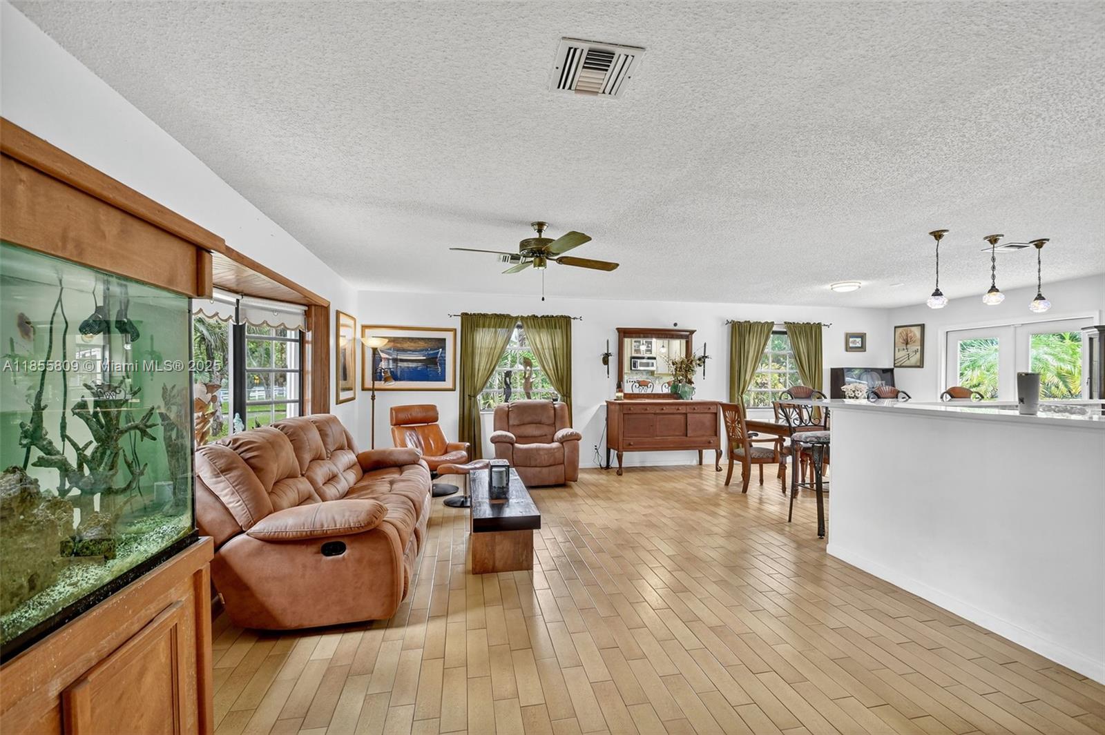 PALM BEACH RANCHETTES - Residential