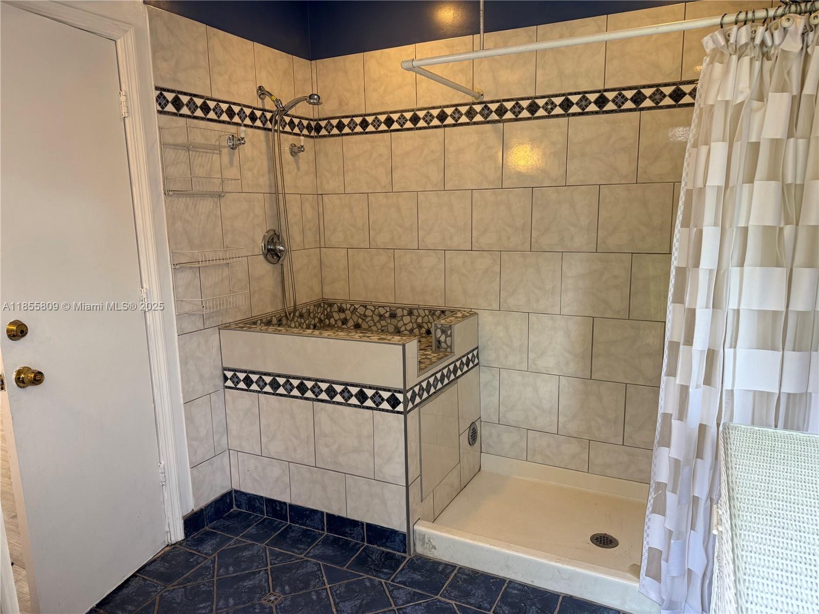 PALM BEACH RANCHETTES - Residential