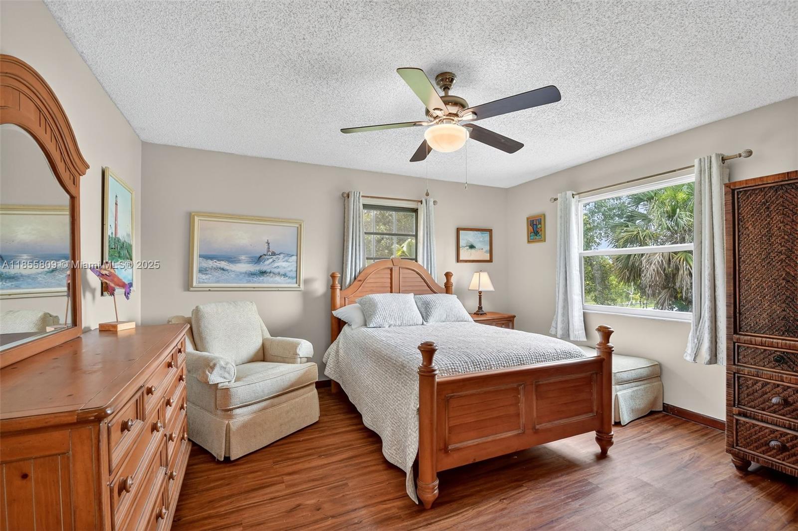 PALM BEACH RANCHETTES - Residential