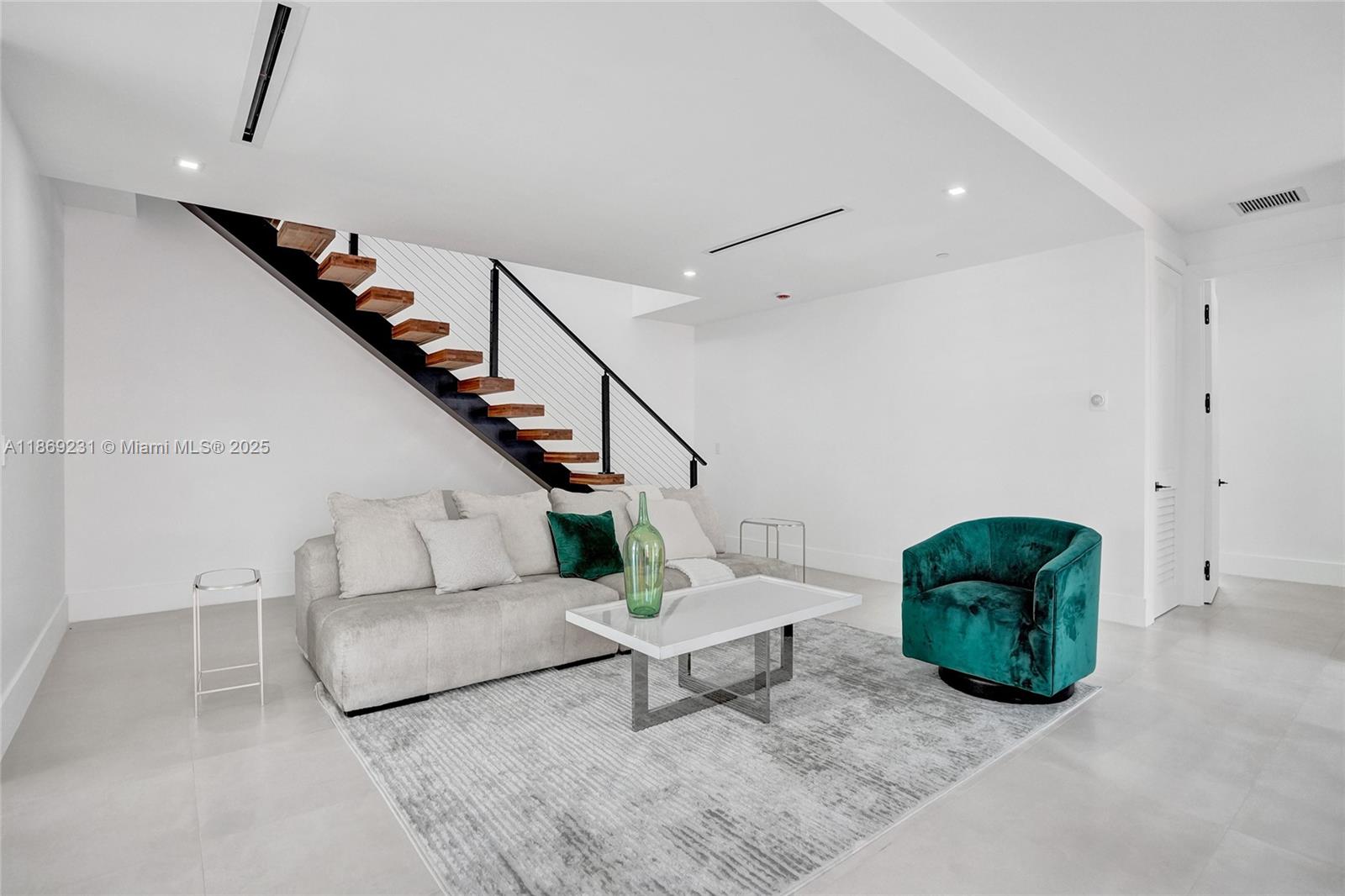 LIVERMORE ESTATES - Residential Lease