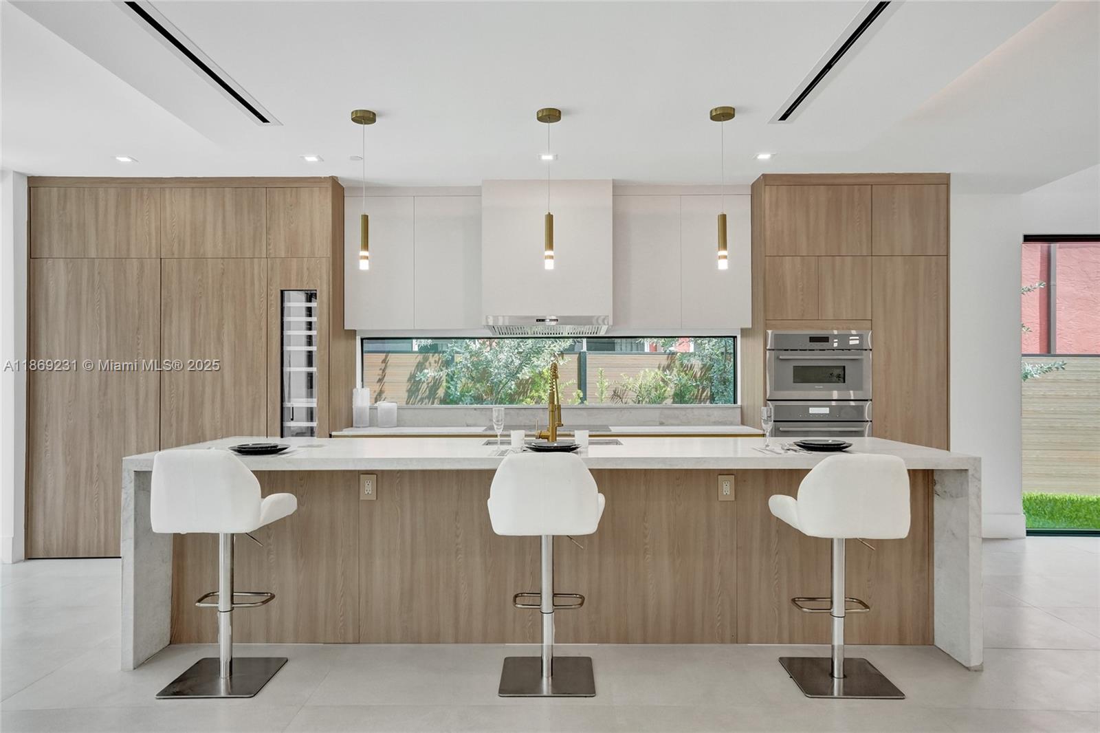 LIVERMORE ESTATES - Residential Lease