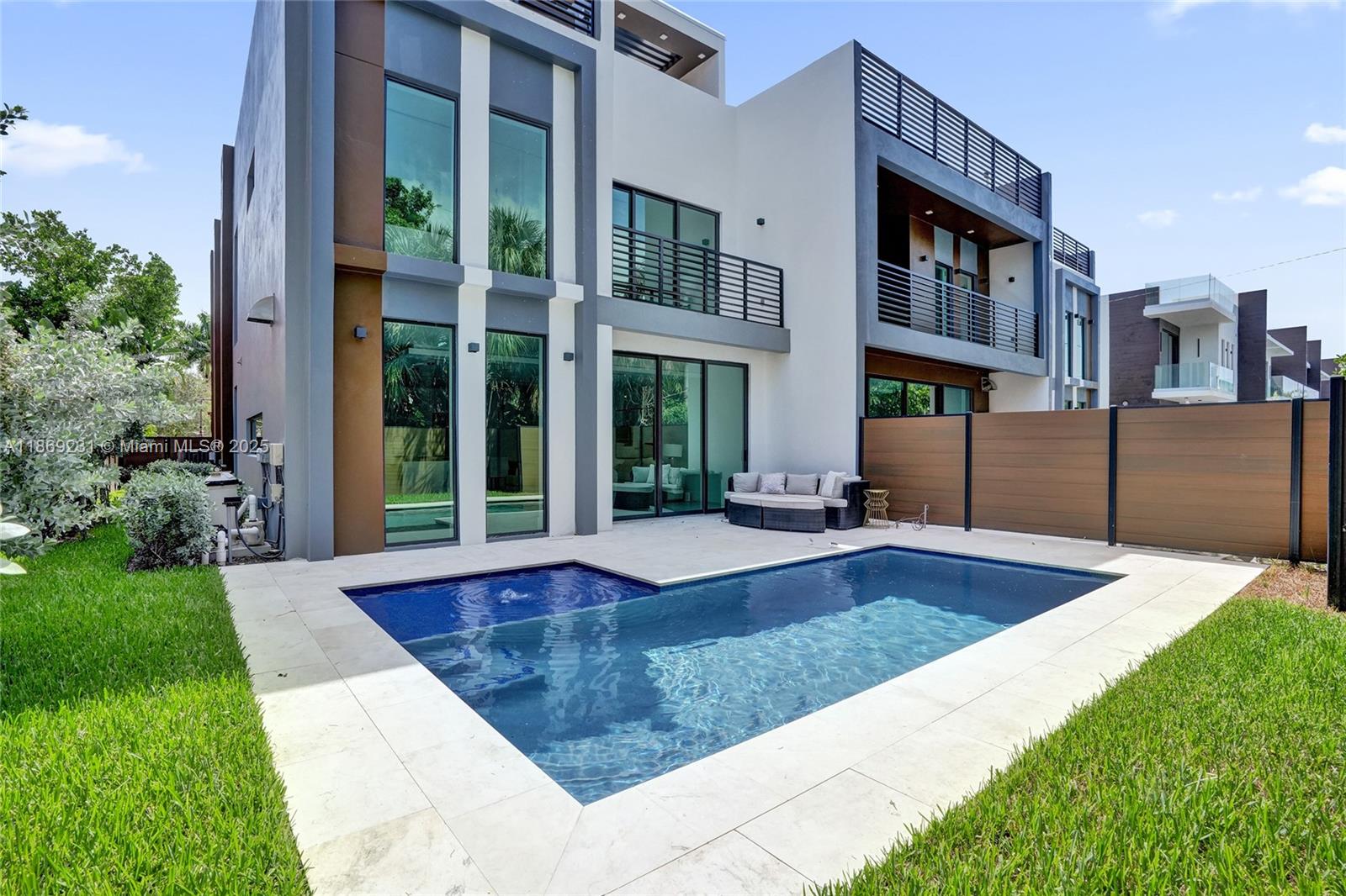 LIVERMORE ESTATES - Residential Lease