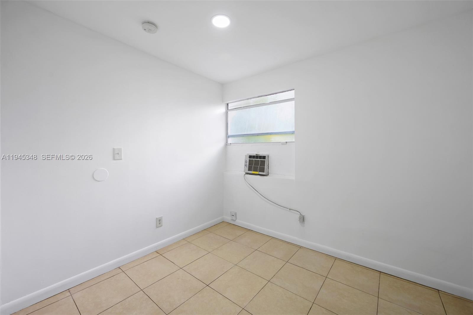 DIXIE HIGHWAY TRACK - Residential Income