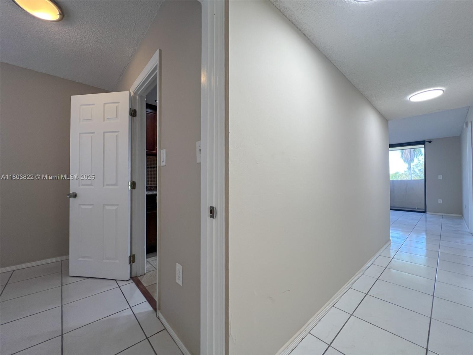 7401 NW 16th St 408