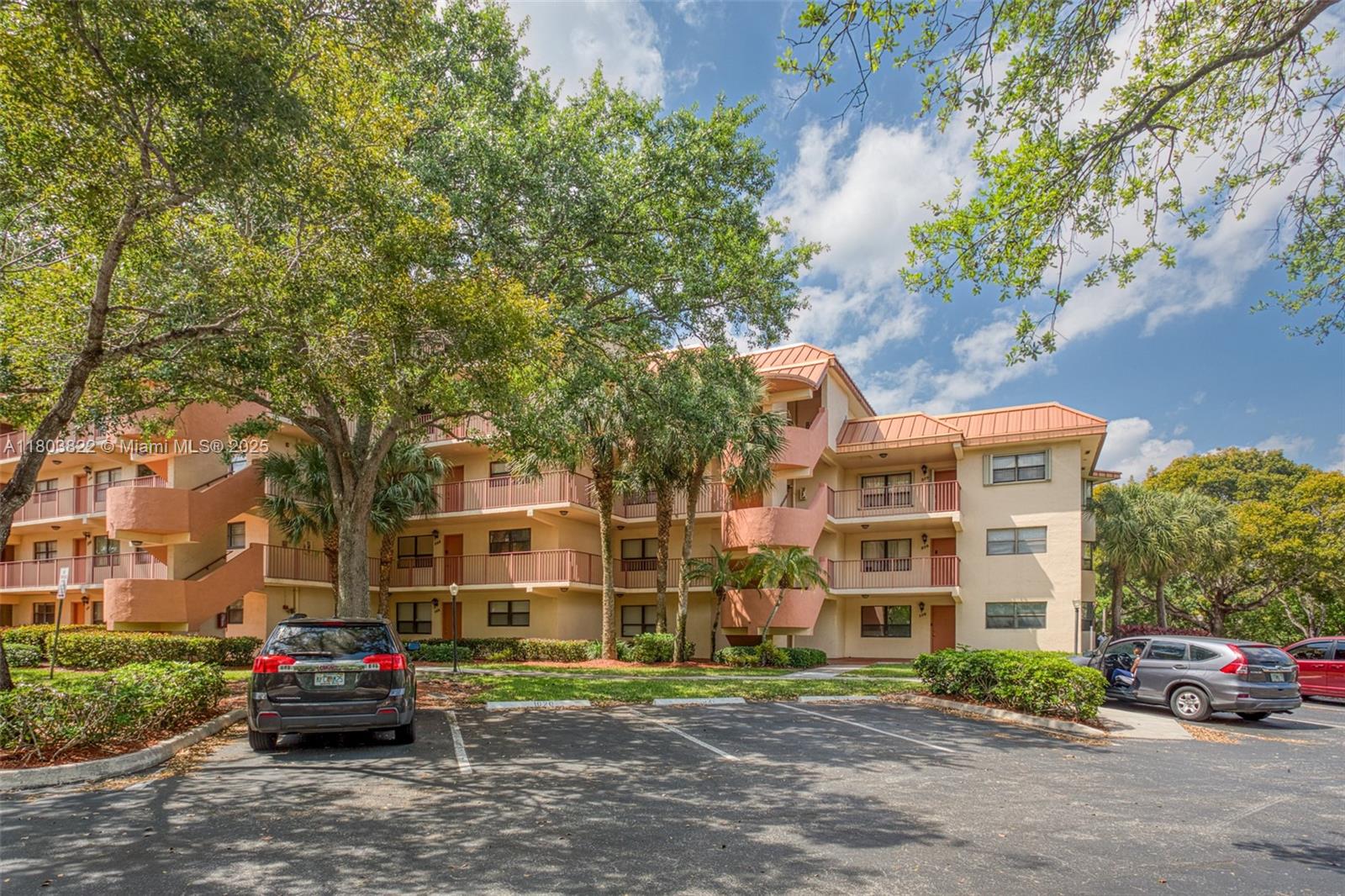 Property for Sale at 7401 Nw 16th St 408, Plantation, Miami-Dade County, Florida - Bedrooms: 1 
Bathrooms: 2  - $159,995