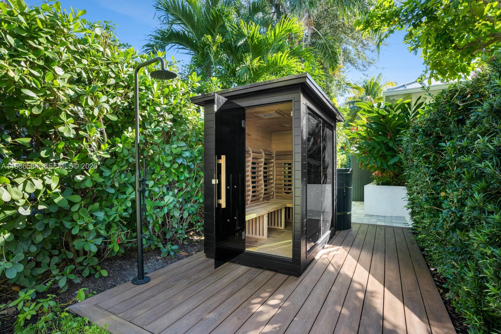 BAY POINT - Residential