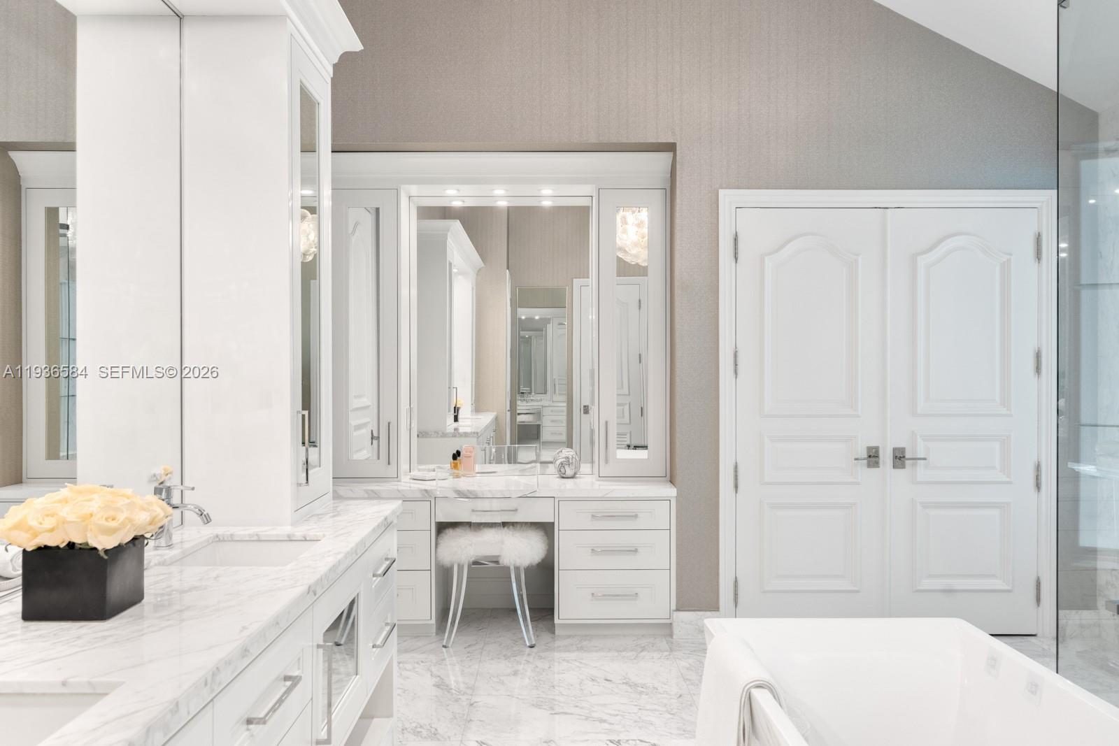 BAY POINT - Residential