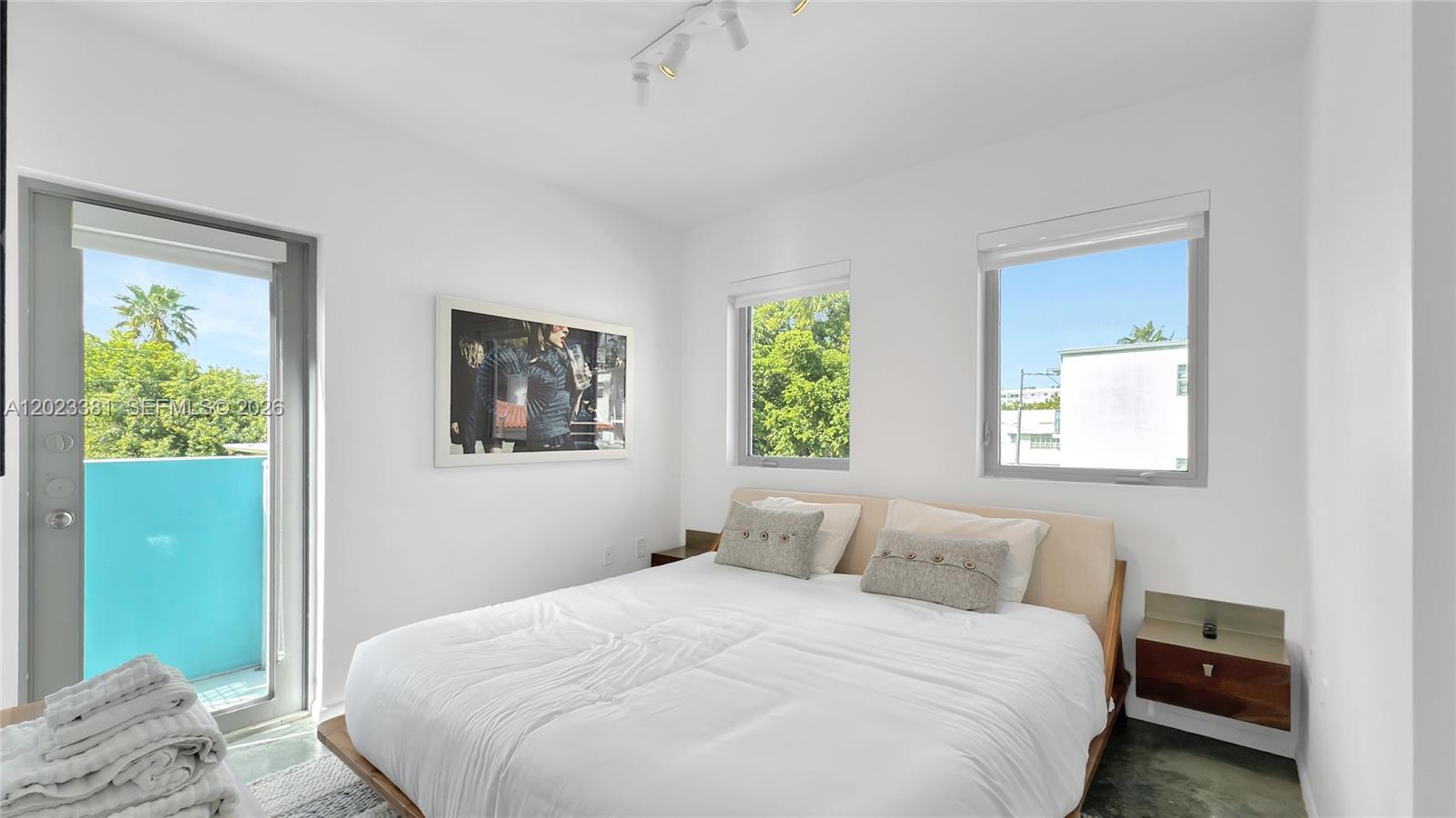 734 MICHIGAN CONDO - Residential