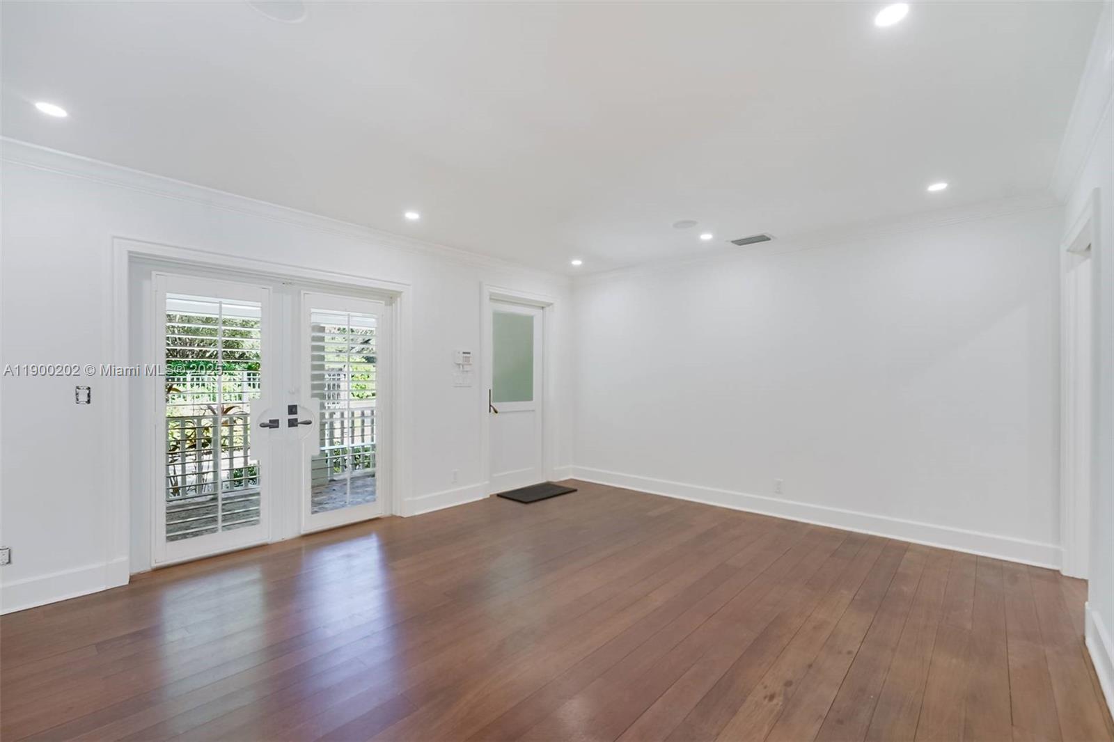 KINGSLEYS SUB - Residential Lease