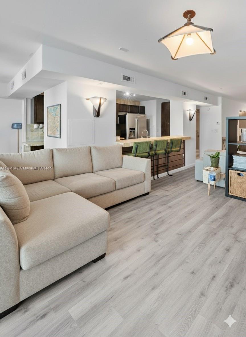 MIRASOL OCEAN TOWERS COND - Residential