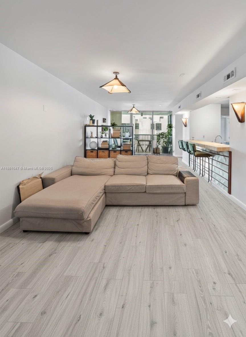 MIRASOL OCEAN TOWERS COND - Residential