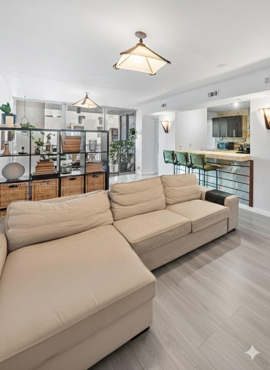 MIRASOL OCEAN TOWERS COND - Residential