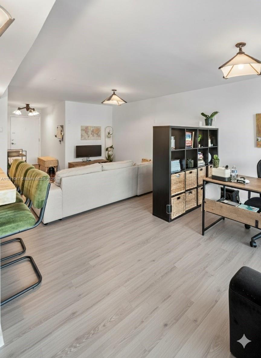 MIRASOL OCEAN TOWERS COND - Residential