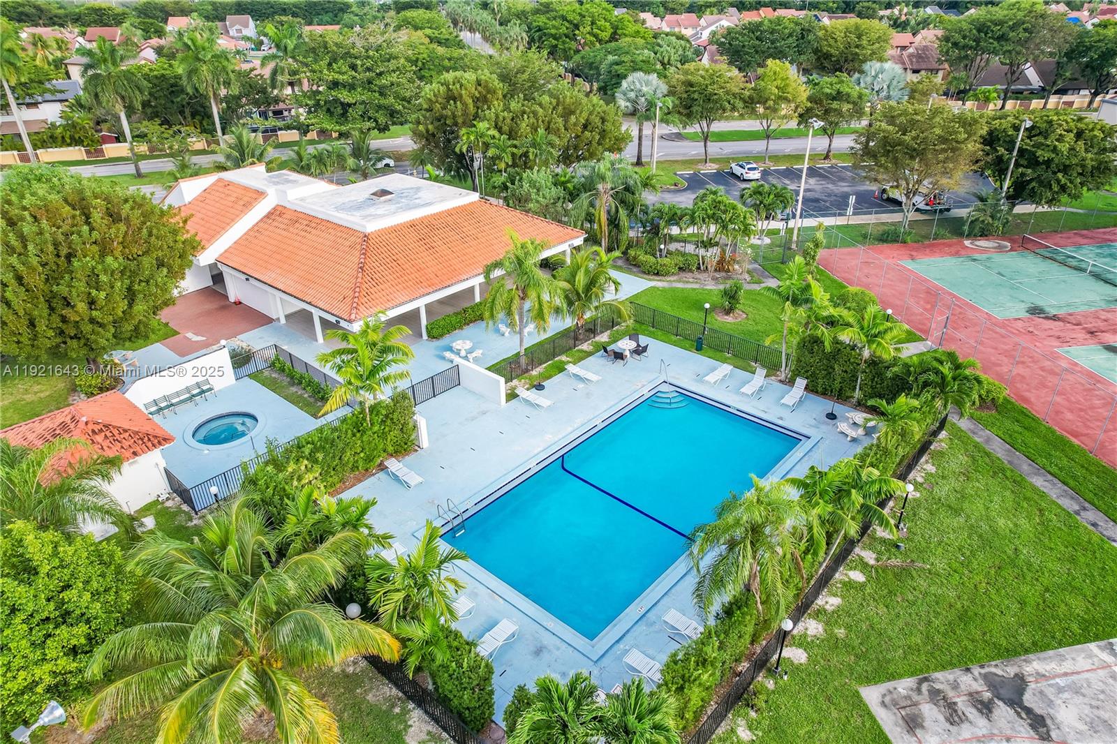 SUNSET HARBOUR SEC IV - Residential