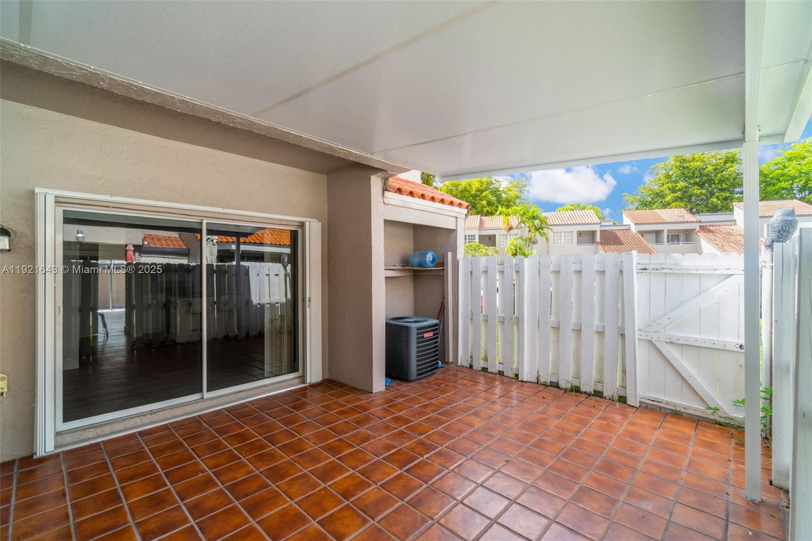 SUNSET HARBOUR SEC IV - Residential