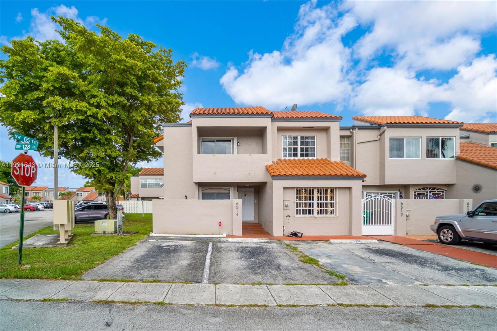 SUNSET HARBOUR SEC IV - Residential