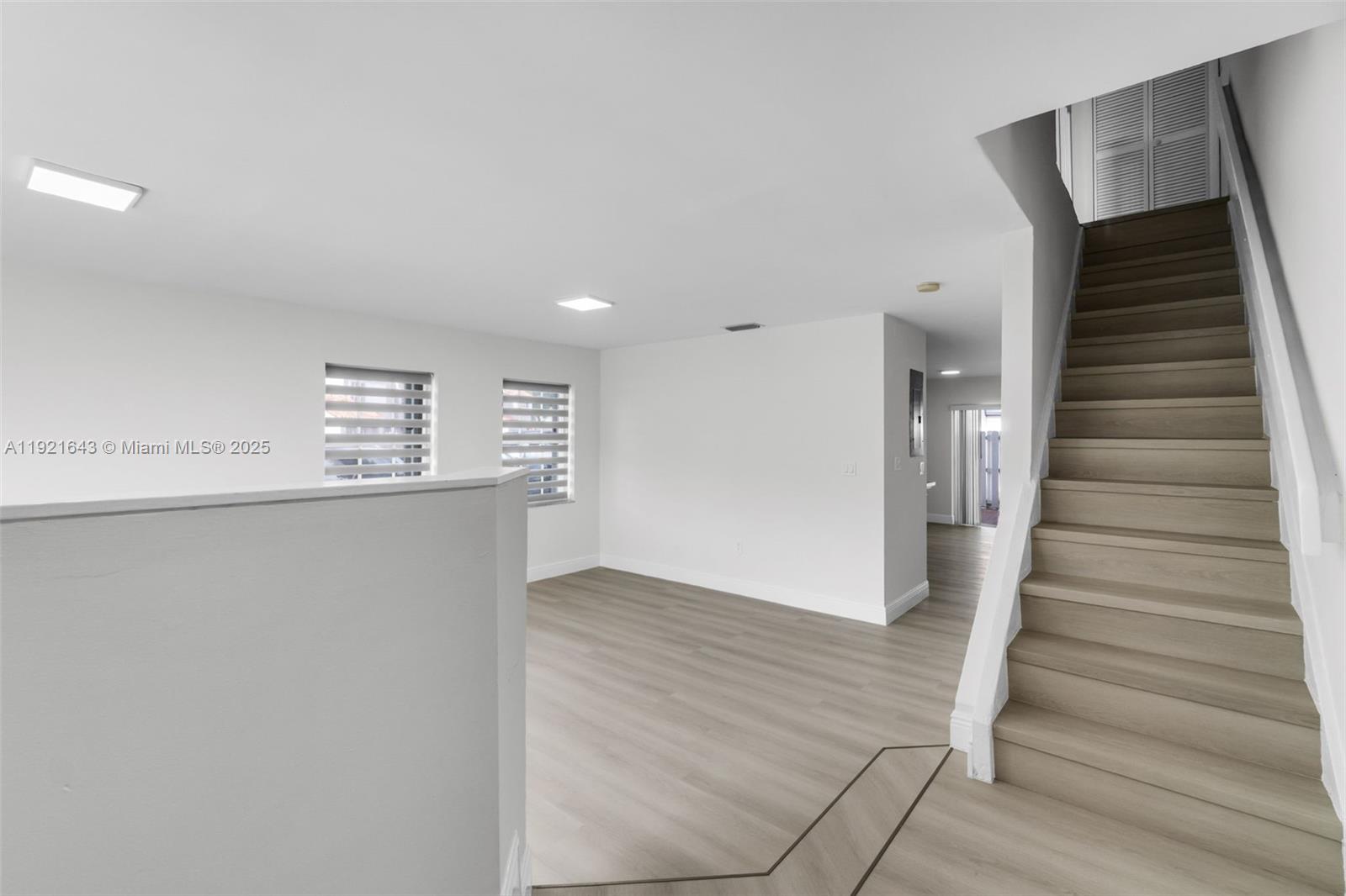 SUNSET HARBOUR SEC IV - Residential