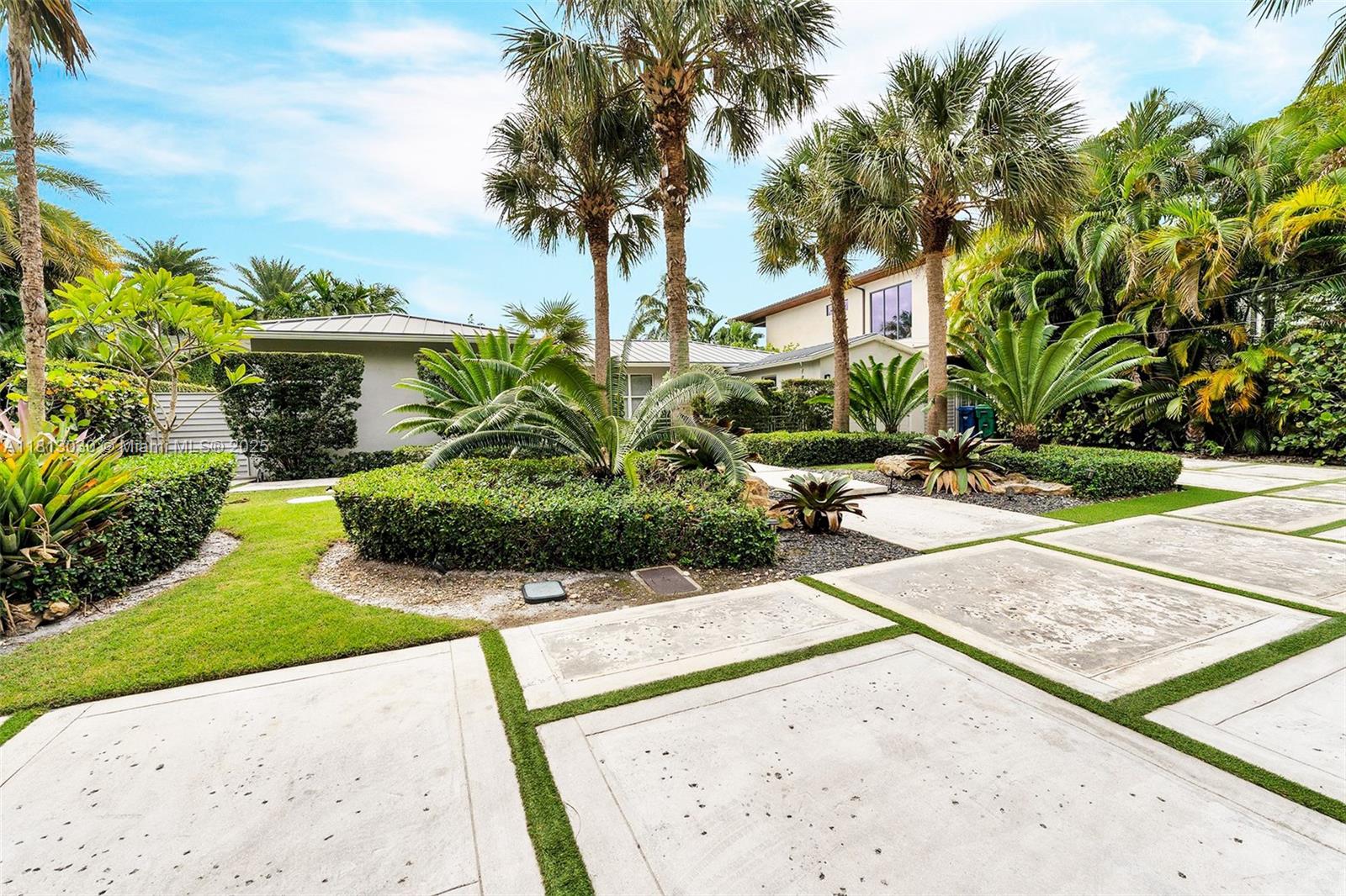 AMD PL BISCAYNE PINES - Residential Lease