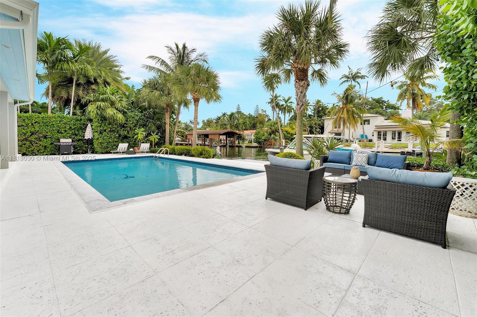 AMD PL BISCAYNE PINES - Residential Lease