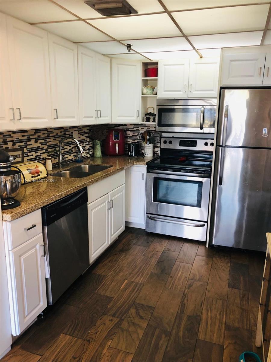 GREYNOLDS PARK CLUB CONDO - Residential