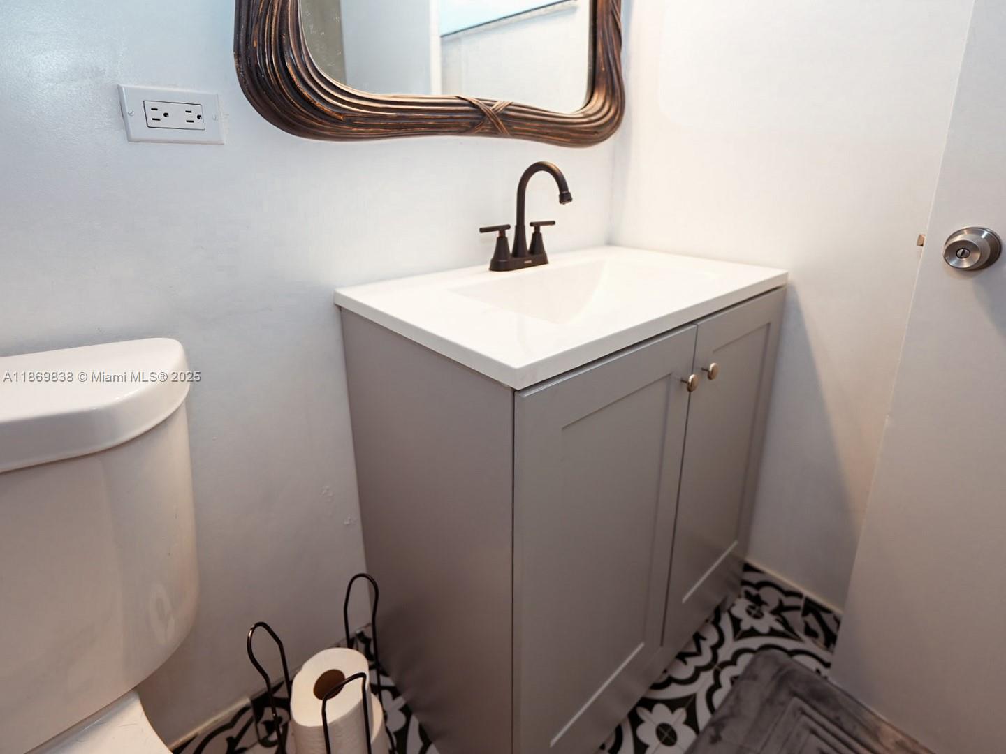 NORMANDY SH YACHT & CO CL - Residential