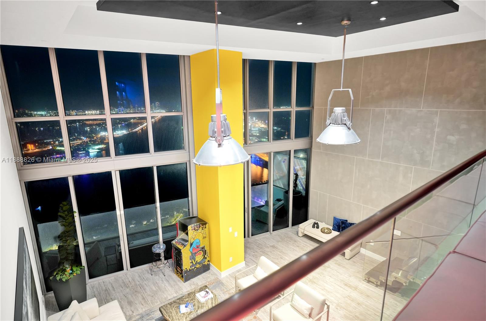 MARQUIS CONDO - Residential